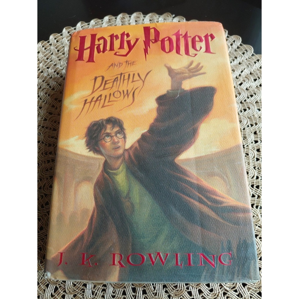 Harry Potter And The Deathly Hallows First Edition Dusk Jacket and Errors 2007